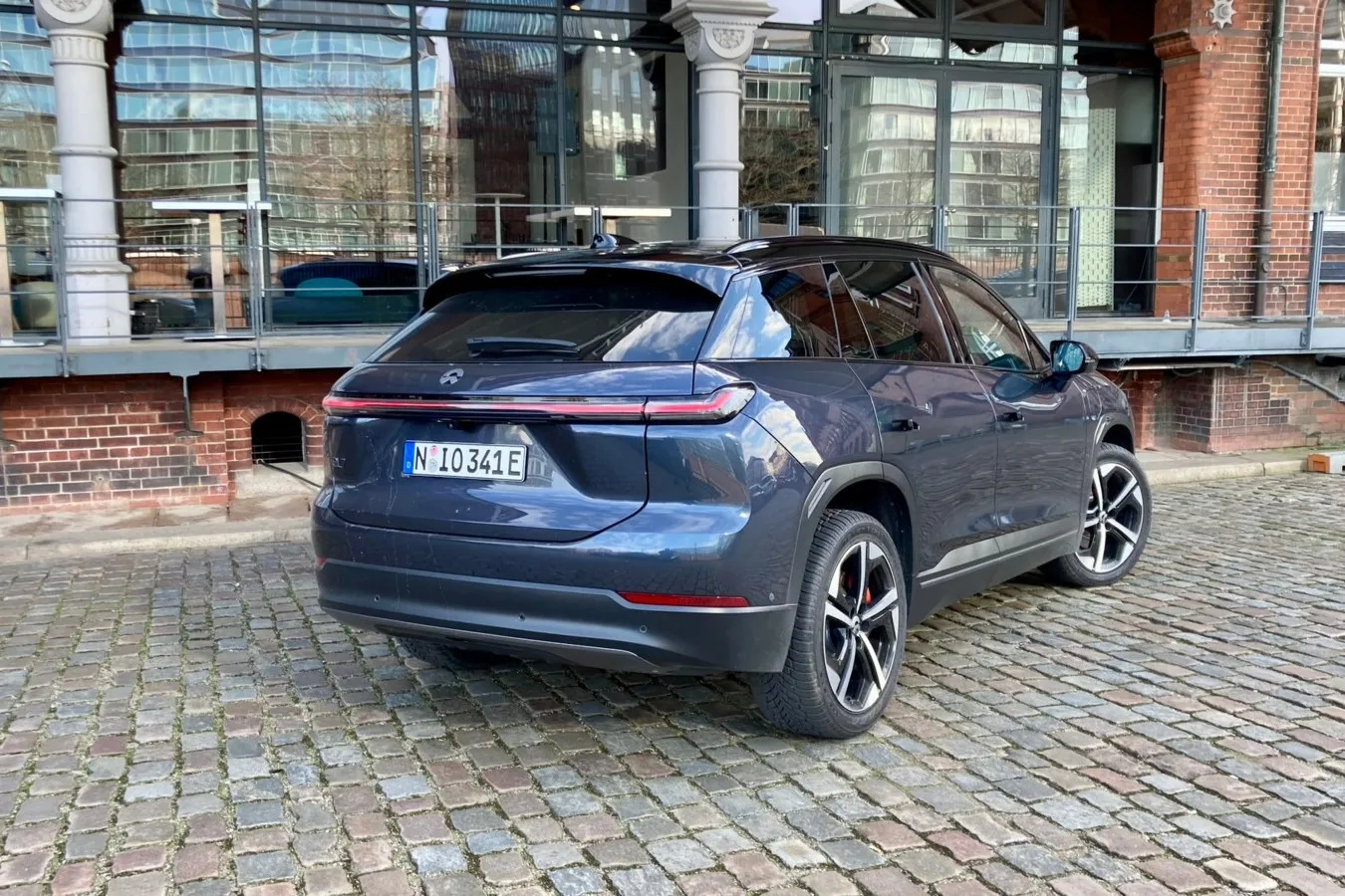 570 bis 1.545 Liter Gepäck passen in den Kofferraum von Nios Elektro-SUV.