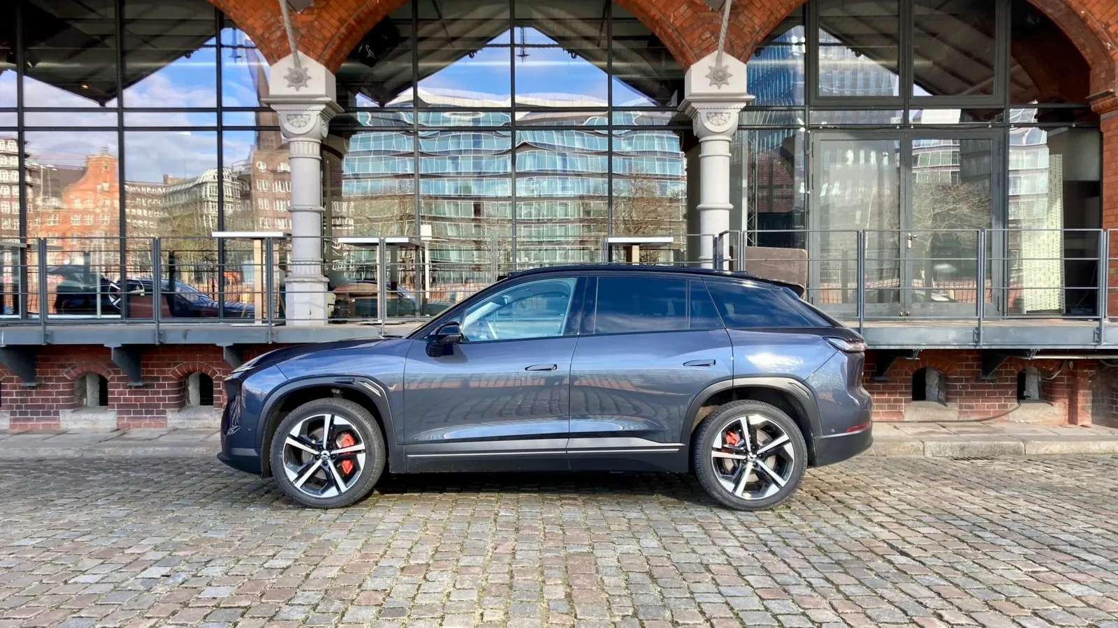 Mit 4,91 Meter Länge zielt der Nio EL7 direkt auf Audi Q8 e-Tron, BMW iX oder Mercedes EQE SUV.