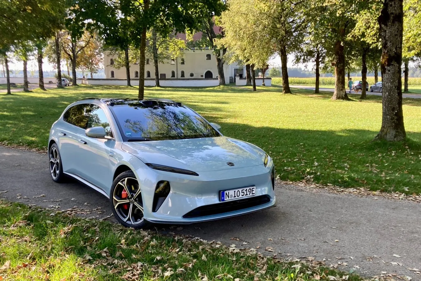 An der Front unterscheidet sich der ET5 Touring nicht von der Limousine.