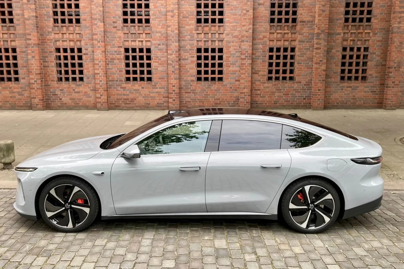 Platz 9 mit 48,3 Prozent Händlereinkaufswert: der Nio ET7 mit gekaufter 100-kWh-Batterie.