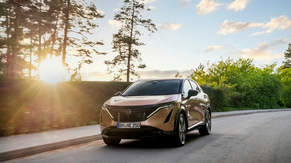 Mit Engage und Evolve+ hat Nissan künftig zwei weitere Varianten für den Ariya im Angebot.