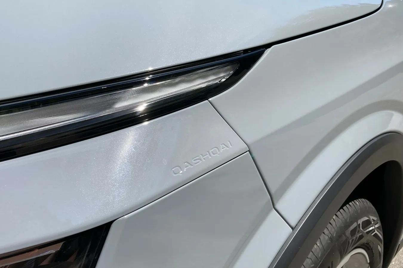 Qashqai-Schriftzug als Design-Spielerei.
