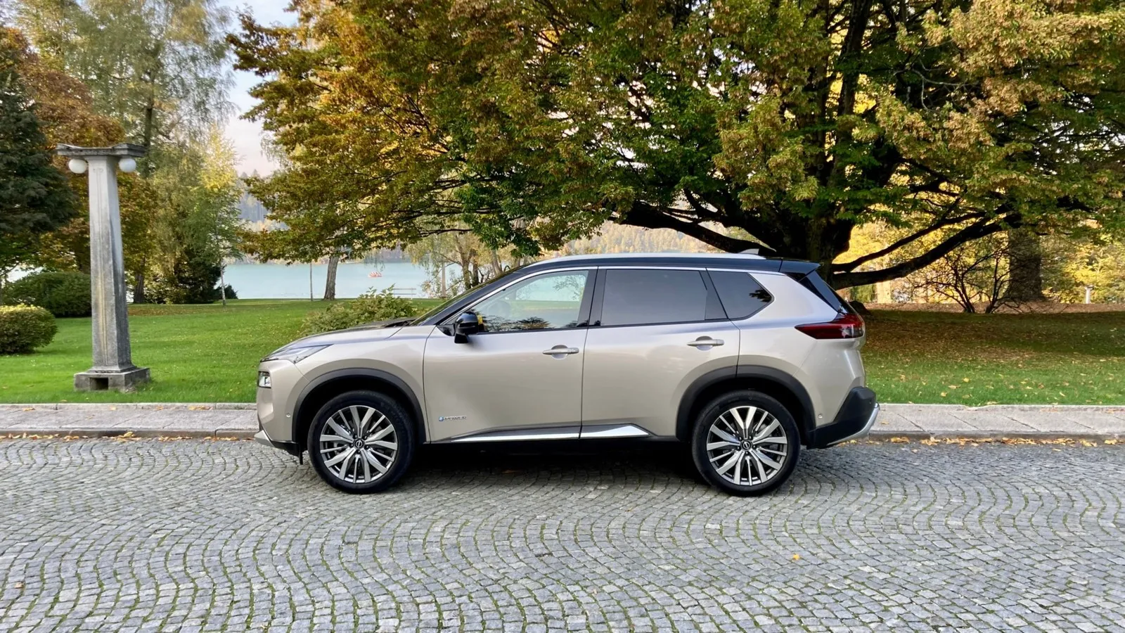 Optisch wirkt der Nissan X-Trail kleiner, als er eigentlich ist.