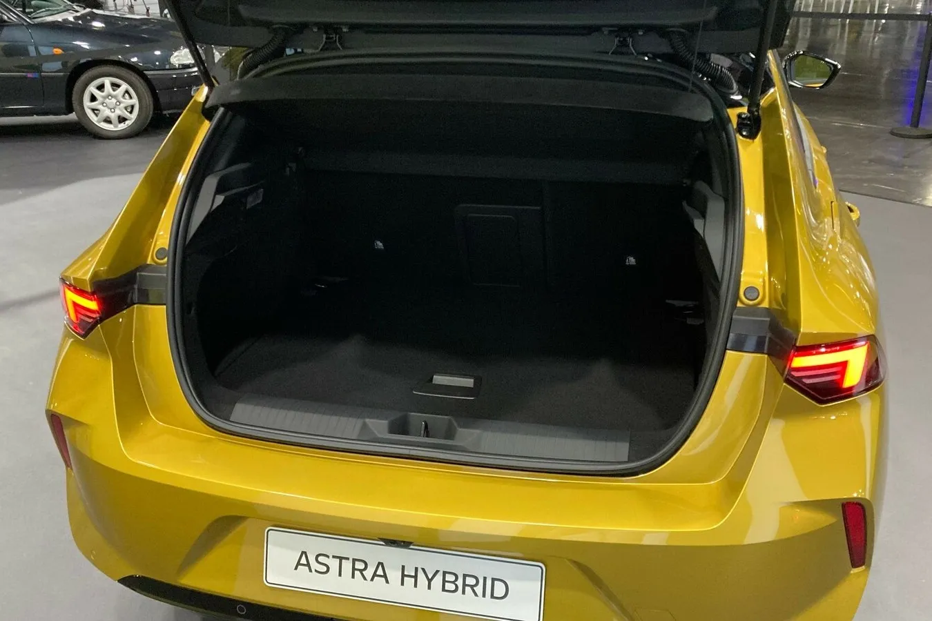 422 bis 1.250 Liter fasst der Kofferraum der konventionell betriebenen Astra, die Plug-in-Hybride schlucken etwas weniger.