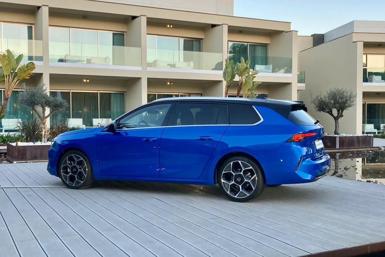 Der Kombi Astra Sports Tourer kommt im Sommer 2022 auf den Markt.