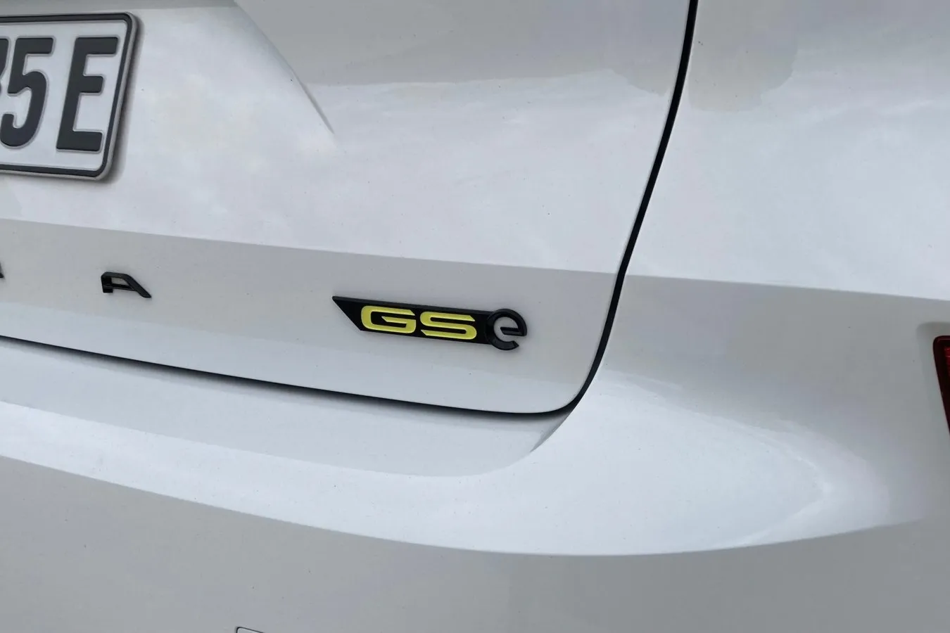 Außerdem Erkennungszeichen für die stärksten Astra und Grandland: das GSe-Logo.