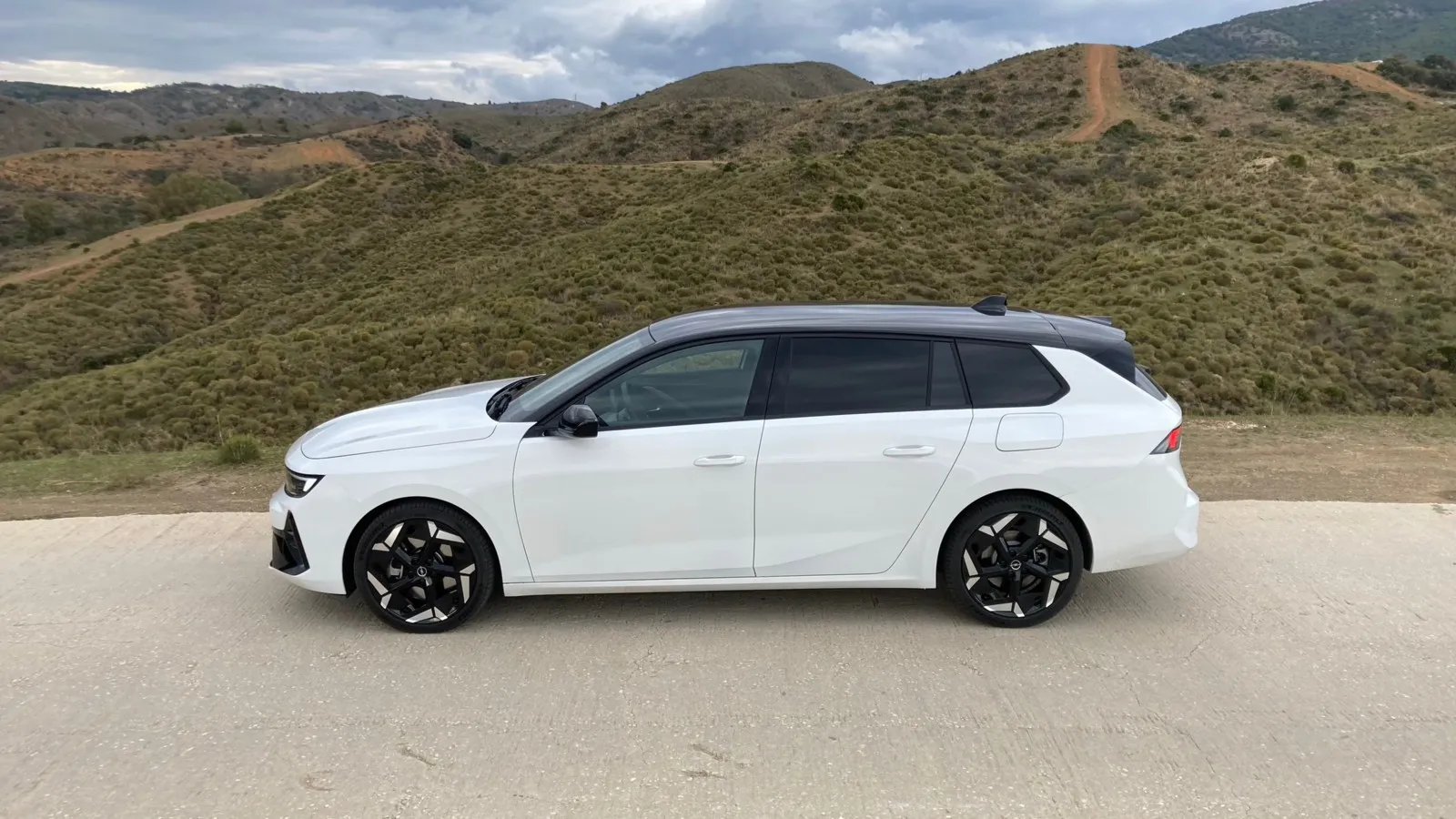 Das Felgendesign – im Astra 18 Zoll, im Grandland 19 Zoll – bleibt den GSe-Modellen vorbehalten.