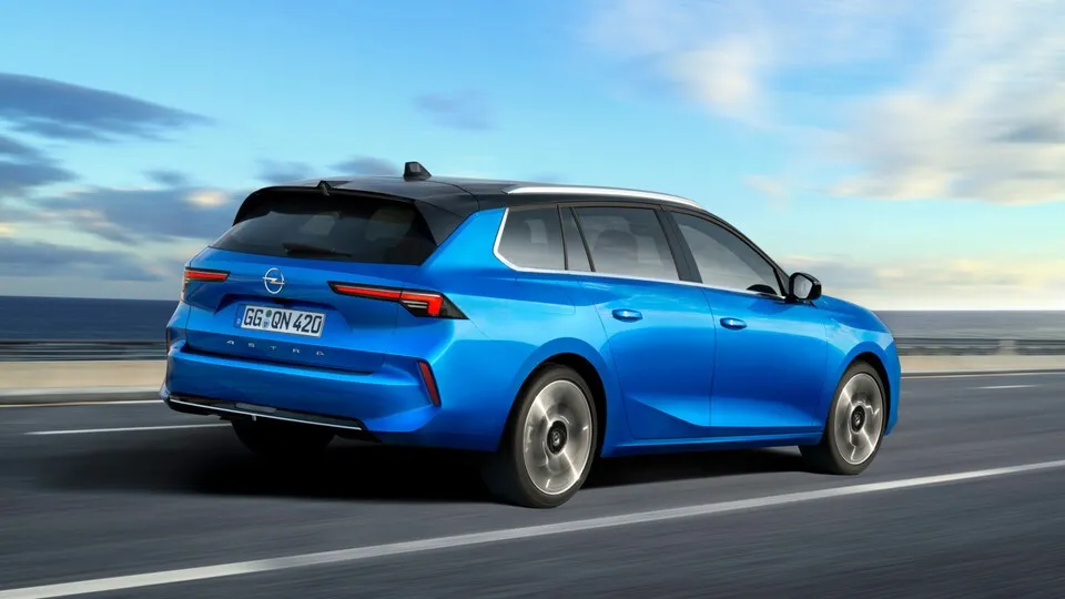 Opel Astra Sports Tourer: In unserem Wartungskostenvergleich ist kein Kompaktkombi günstiger als der Rüsselsheimer.