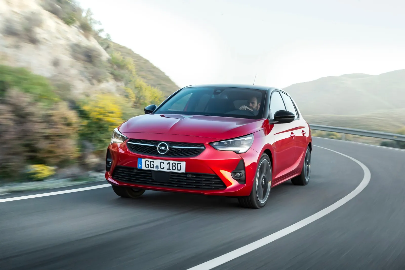 Opel Corsa 1.2 Direct Injection Turbo Automatik: Auch der Rüsselsheimer ist mit Gesamtwartungskosten von 1.464 Euro kein Kostverächter. Die 136-PS-Elektroversion ist rund 550 Euro günstiger.