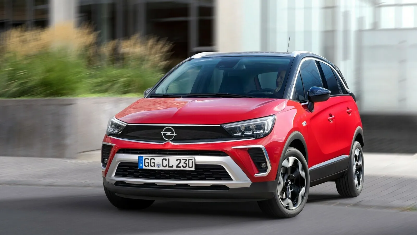 Der Opel Crossland 1.2 verursacht knapp 1.150 Euro Folgekosten, dabei schlagen die reinen Wartungskosten mit fast 680 Euro zu Buche.