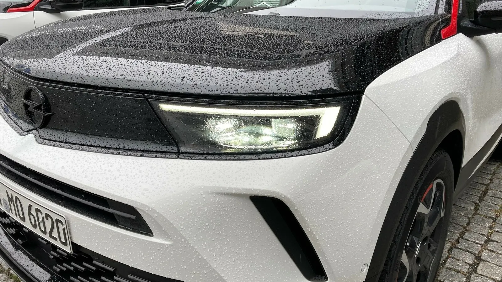 Die typischen Tagfahrleuchten bleiben …