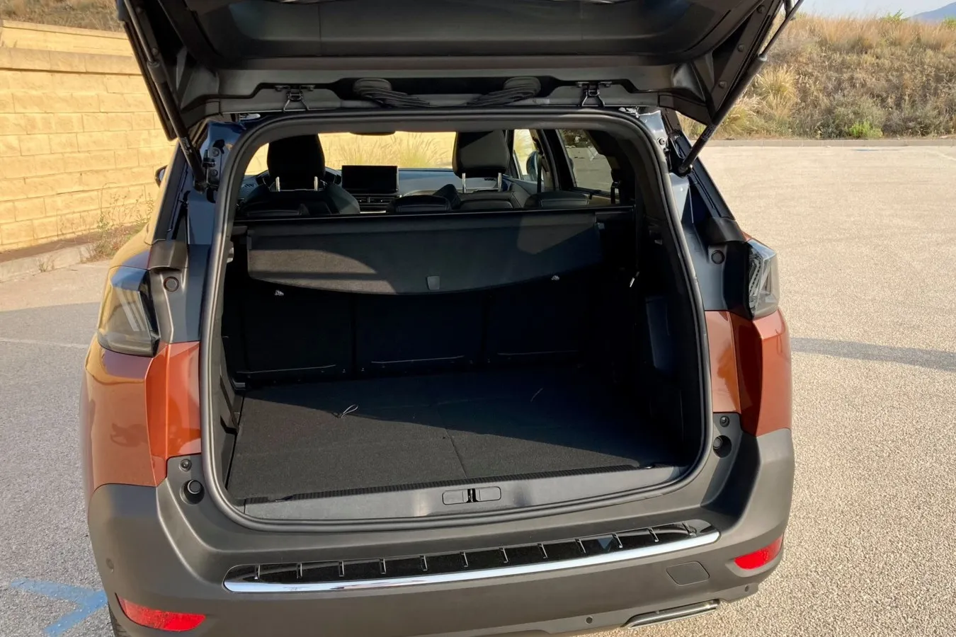 780 bis 1.940 Liter Gepäck fasst der Kofferraum des Peugeot 5008, wenn er mit fünf Sitzen ausgestattet ist.