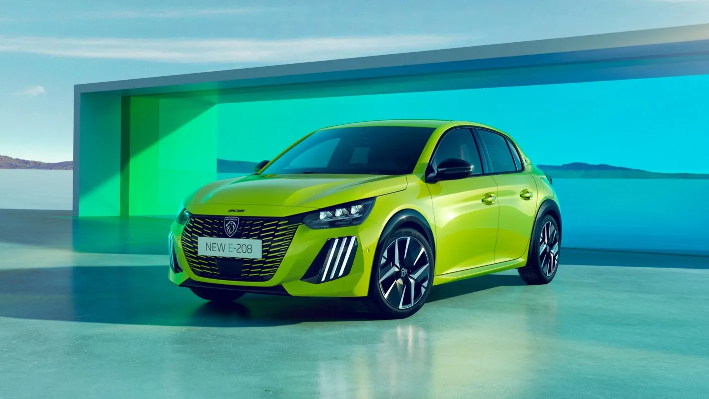 Peugeot 208 Hybrid 100 Active e-DSC6 (Bild: Peugeot E-208): 40 oder 39 Cent Betriebskosten je Kilometer bei 36 oder 48 Monaten Haltedauer.