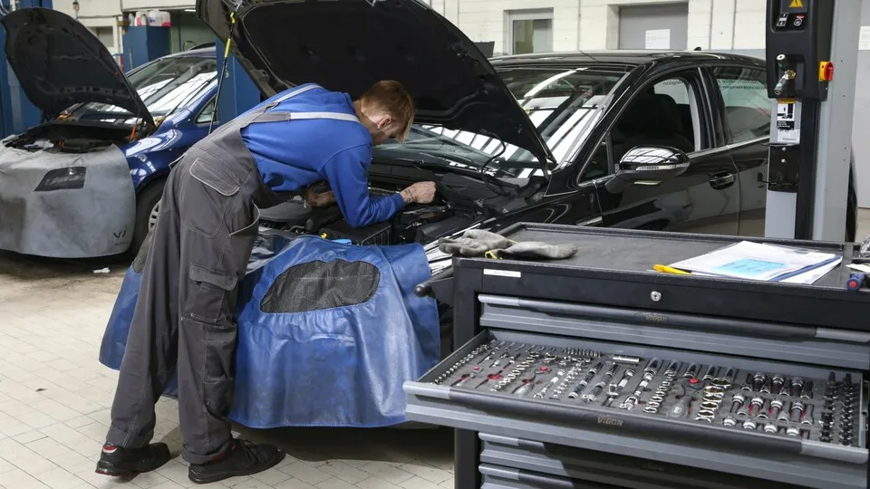 Reparaturen werden zunehmend komplexer und teurer. AFC hat ein neues Konzept im Angebot, mit dem durch die Kombination von Schadenmanagement, Risikomanagement und flexible Versicherungsmodelle Kosten für Fuhrparks gesenkt werden sollen.