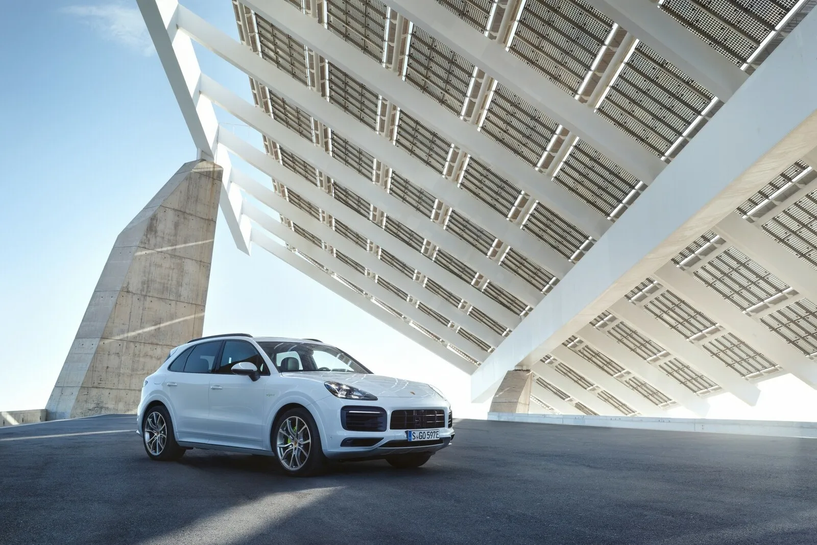 Porsche Cayenne E-Hybrid 3.0: Händlereinkaufspreis bei 46,9 Prozent des Listen-Neupreises.