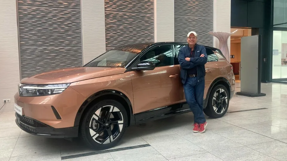 Nach rund sieben Jahren hat Opel den Grandland frisch aufgelegt.