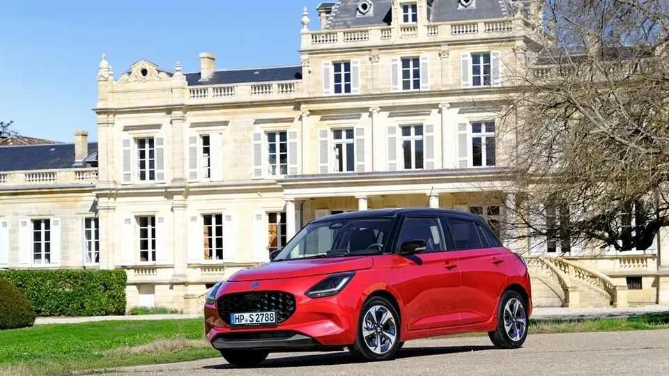 Klappe, die siebte! Der neue Suzuki Swift (2024) punktet mit frischem Design, verbesserter Technik und bewährter Spritzigkeit.