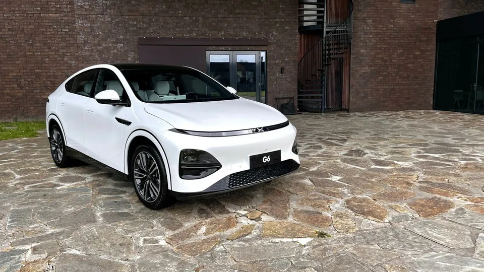 Mit dem SUV-Coupé Xpeng G6 ist der chinesische Autobauer nun mit insgesamt drei Modellen auf dem deutschen Automarkt vertreten.