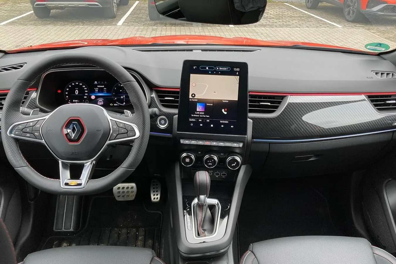 Typisches Renault-Cockpit mit maximal 9,3 Zoll großem Touchscreen.