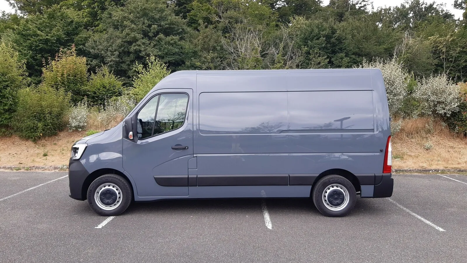 Auch den elektrischen Master hat Renault aufgefrischt.