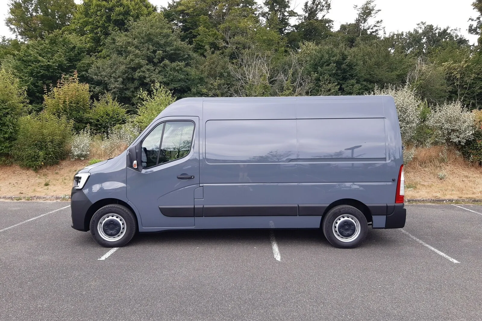 Auch den elektrischen Master hat Renault aufgefrischt.