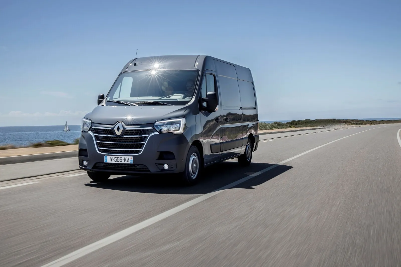 Renault Master dCi 135 L3H2: Mit Wartungskosten von rund 920 Euro ist der 135 PS starke Franzose der günstigste große Transporter im Vergleich.
