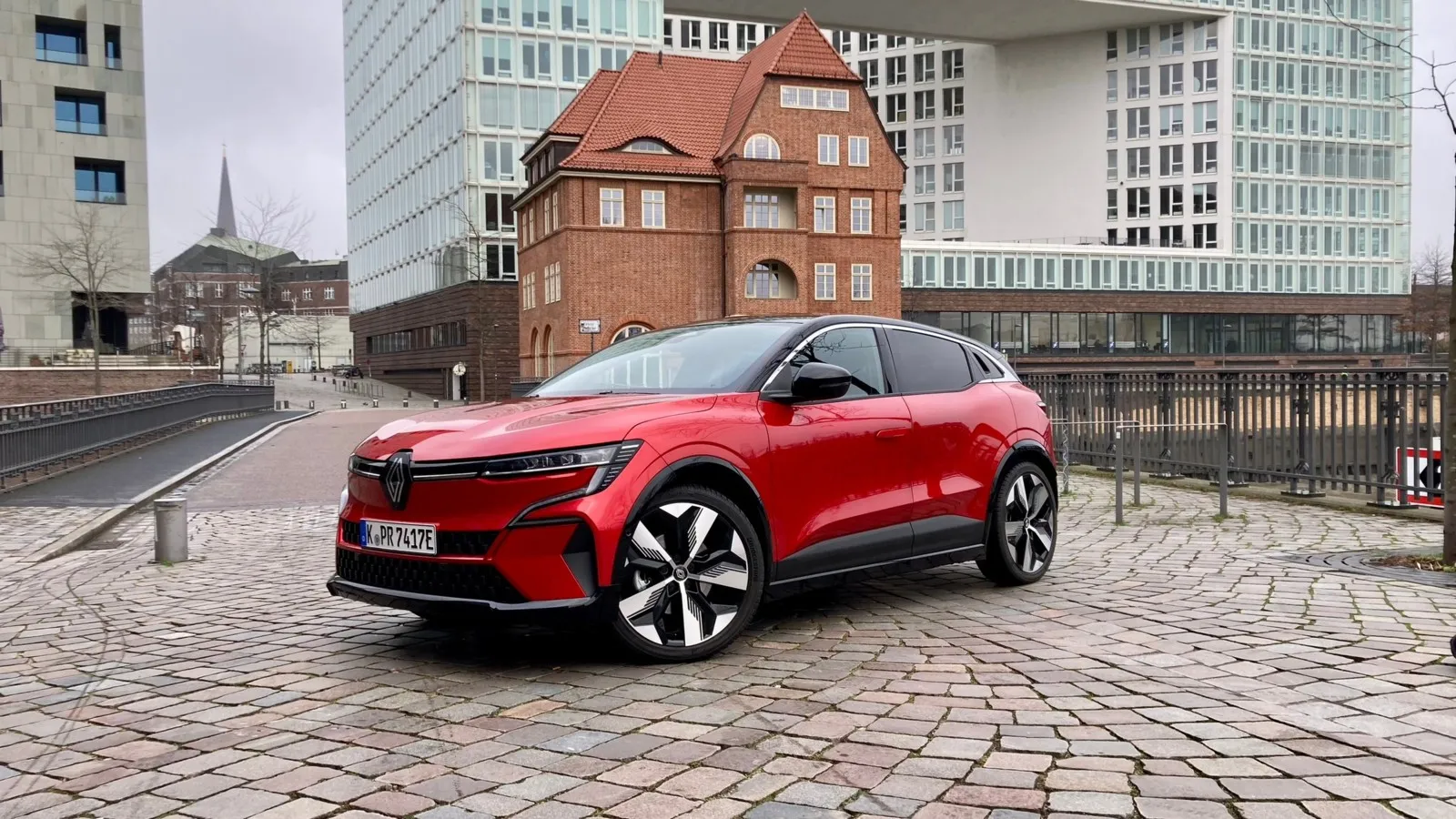 Das typische Renault-Gesicht trägt auch der vollelektrische Megane.