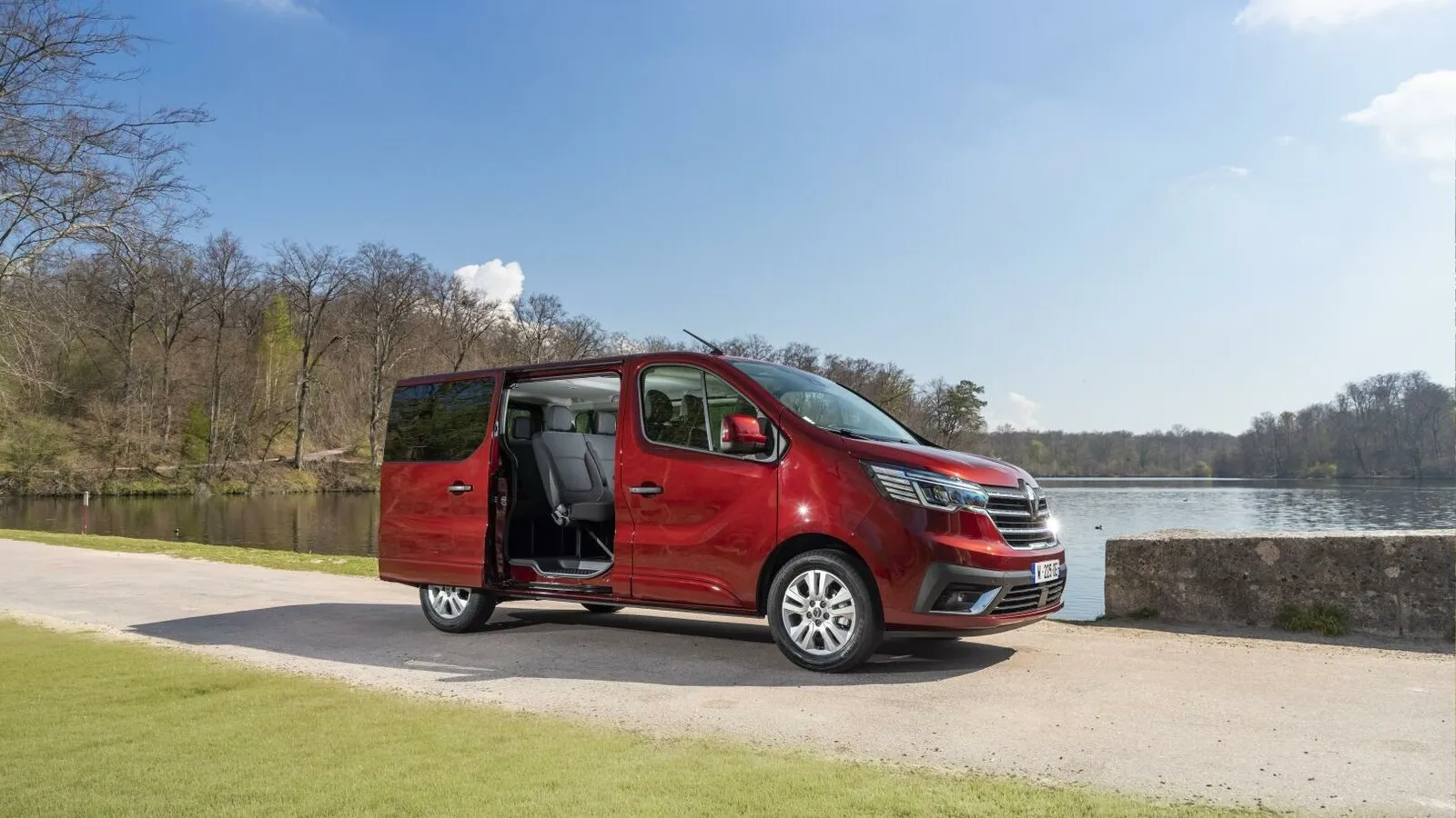 Platz 8 mit 40,8 Prozent Händlereinkaufswert: der Renault Trafic Combi L1H1 Blue dCi 150 Life.