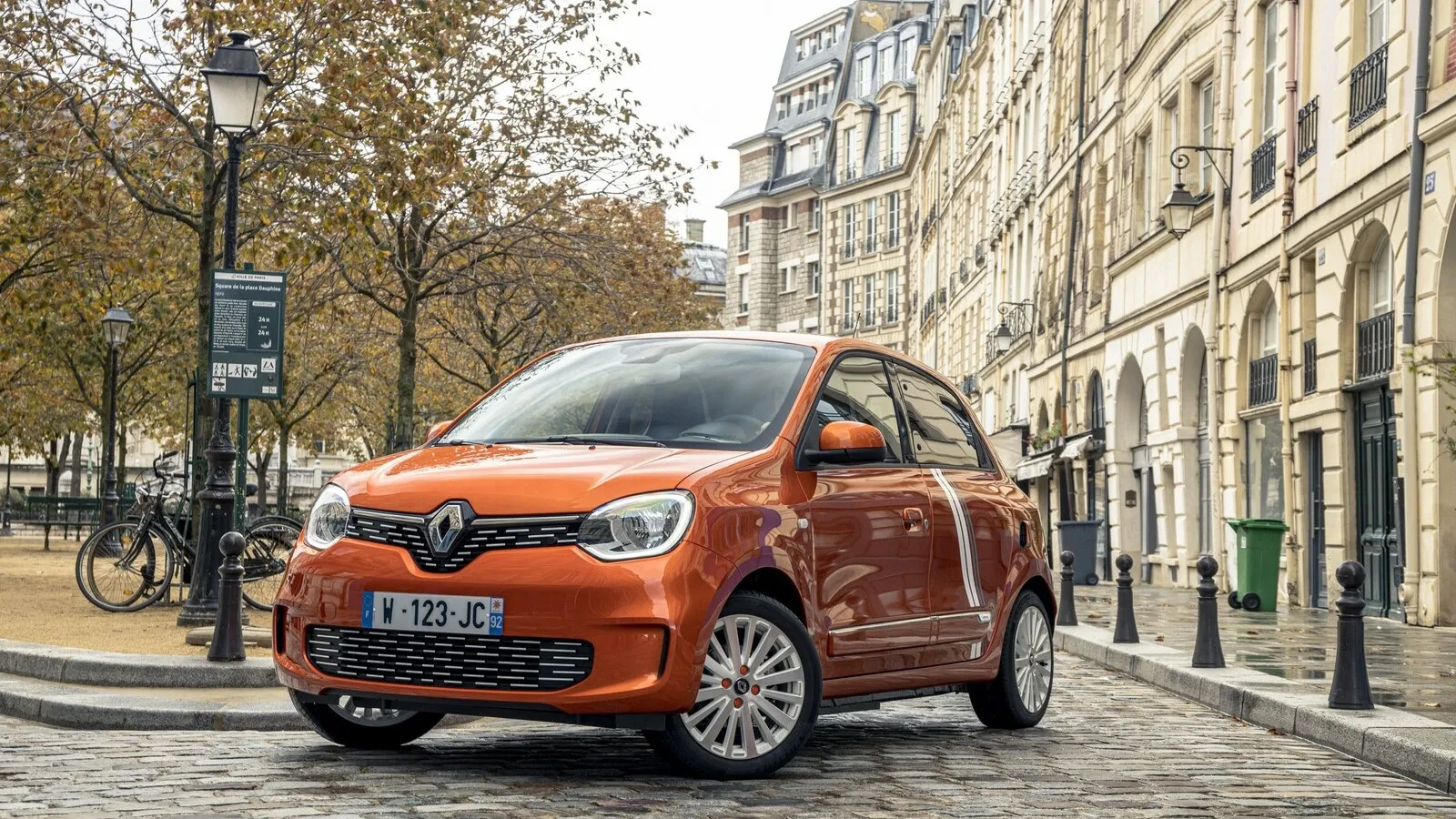 Platz 10 mit 37,0 Prozent Händlereinkaufswert: der Renault Twingo Electric Zen.