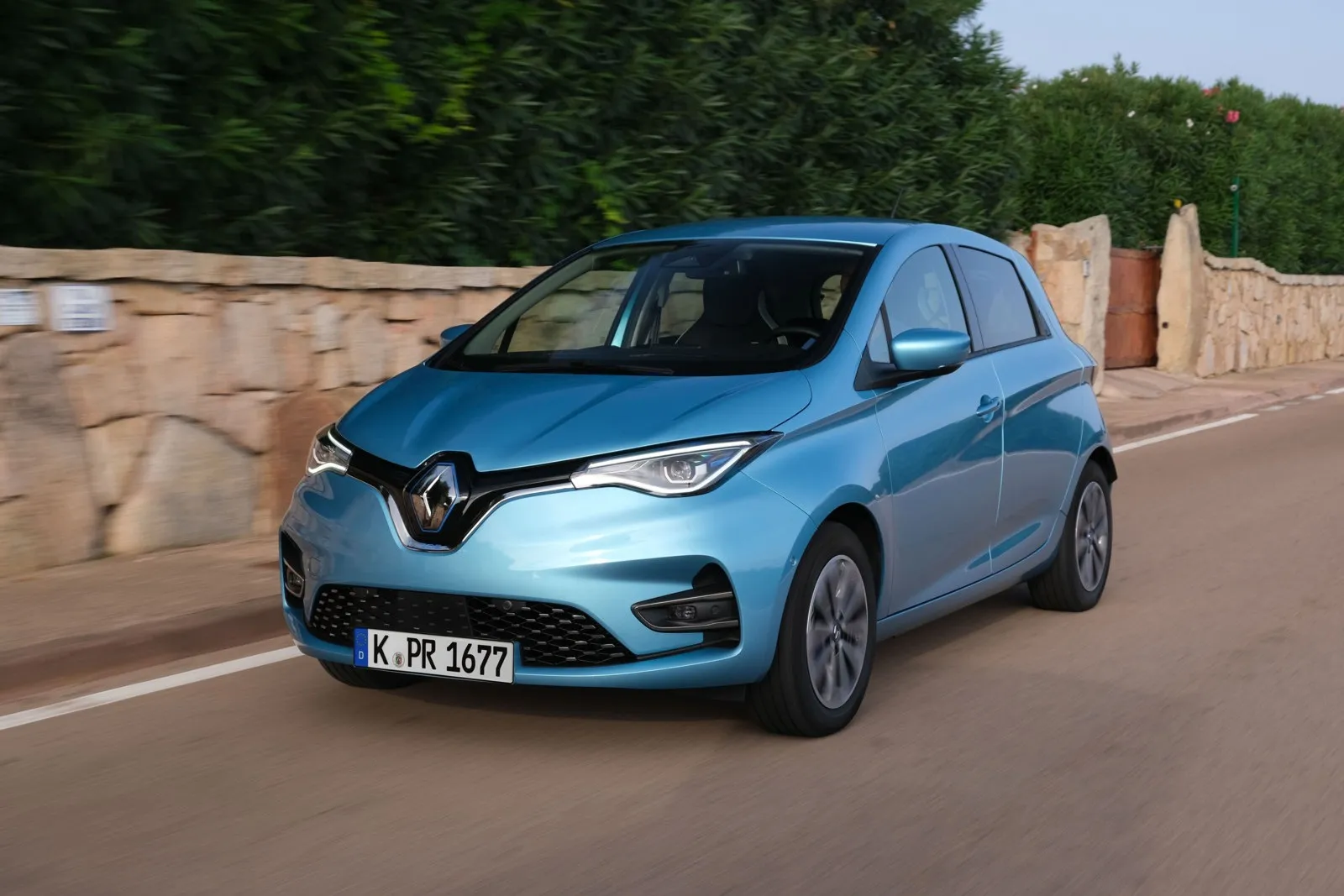 Renault Zoe EV50: Mit Wartungskosten von 729 Euro liegt der Franzose knapp vor dem Peugeot e-208 auf Platz eins.