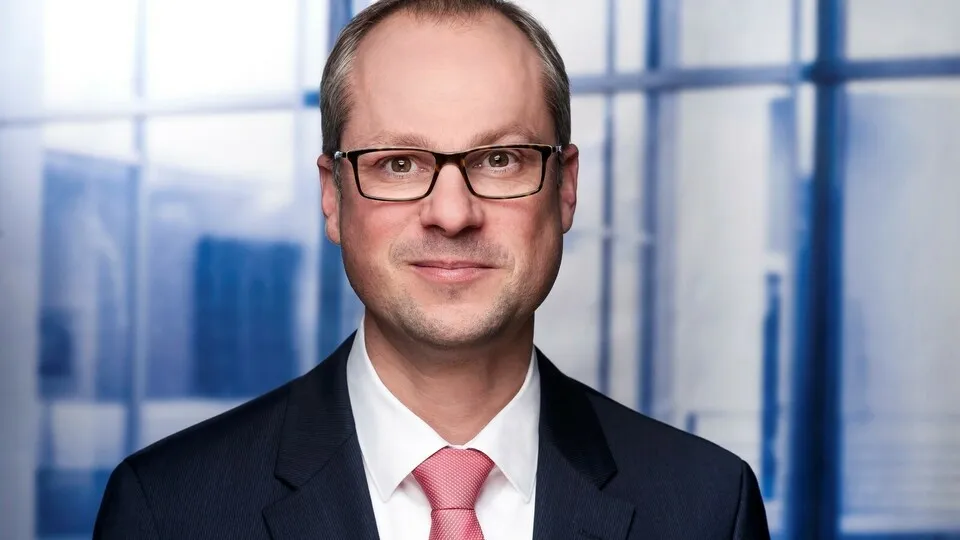 Carsten Schopf leitet als Direktor Flotten das Groß- und Gewerbekundengeschäft bei Renault und Dacia in Deutschland.