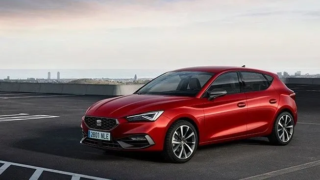 Seat Leon 1.5 eTSI ACT DSG OPF: Für den kompakten Spanier fallen knapp 1.560 Euro Wartungskosten an, das sind 589 Euro weniger als für den gleich starken Ateca – macht die höchste Differenz im Vergleich.
