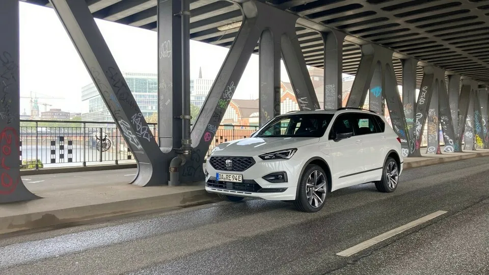 Seat plus SUV plus Plug-in-Hybrid bedeutet Tarraco. Gebaut wird der große Spanier im VW-Werk Wolfsburg.