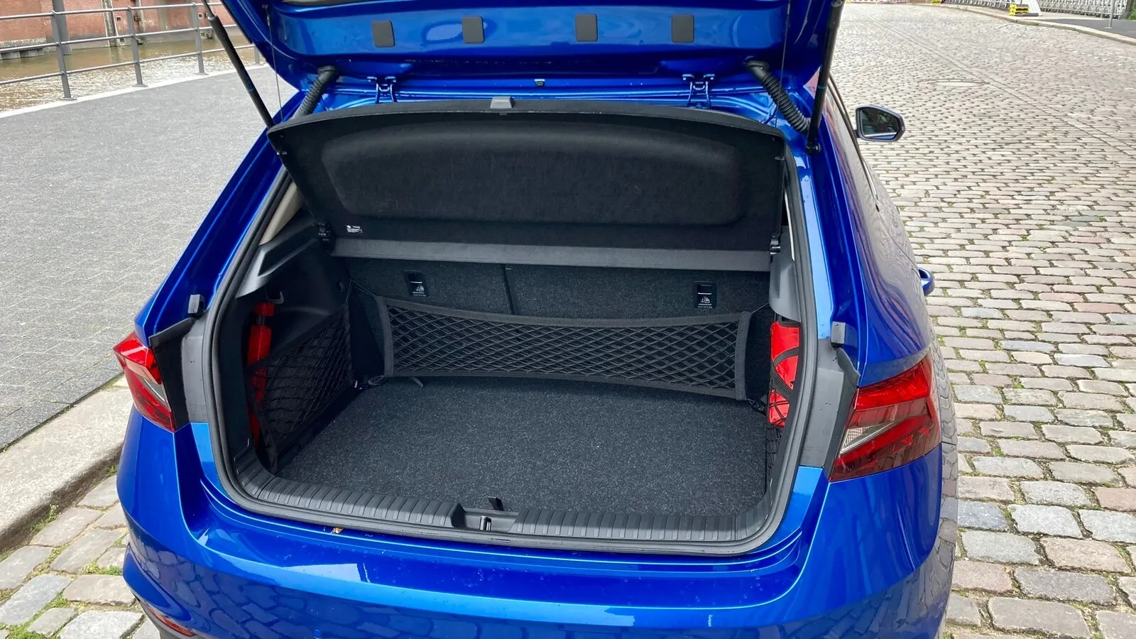 380 bis 1.190 Liter Gepäck passen in den Fabia-Kofferraum, das grenzt schon an Kompaktklasse-Niveau,