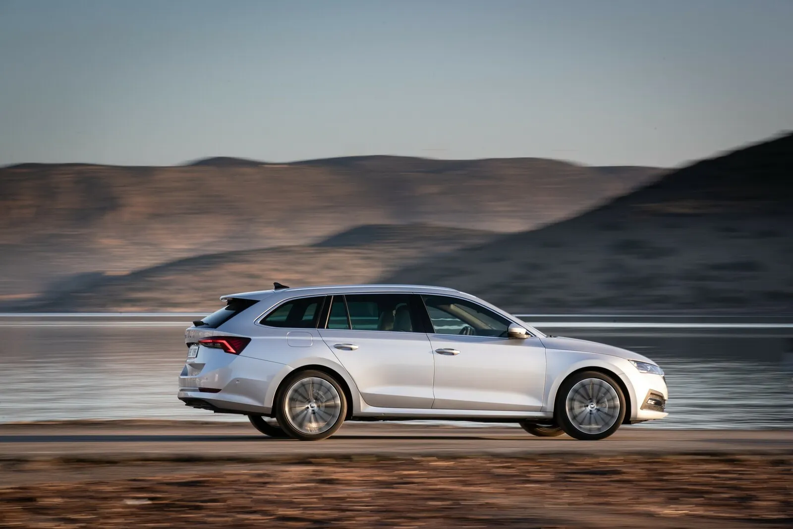 Platz 3 mit 46,4 Prozent Händlereinkaufswert: der Skoda Octavia Combi 1.5 TSI e-Tec Style.