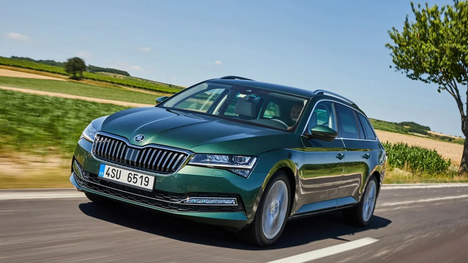 Skoda Superb Combi 2.0 TSI Style: 58 oder 53 Cent je Kilometer bei 36 oder 48 Monaten Haltedauer.