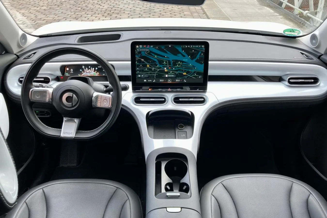 12,8-Zoll-Touchscreen und 9,2-Zoll-Digitalsinstrumente sind Standard im Smart #1. Die Bedienung ist für unseren Geschmack allerdings zu digital.