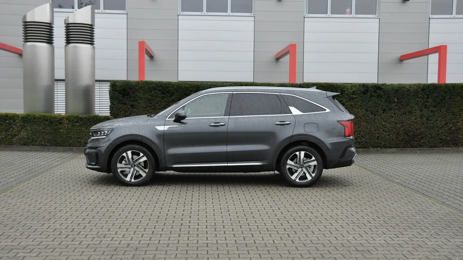 Die neue Plattform des Sorento namens N3 hat nun einen Radstand von 2,82 Metern (+3,5 Zentimeter zum Vorgänger).