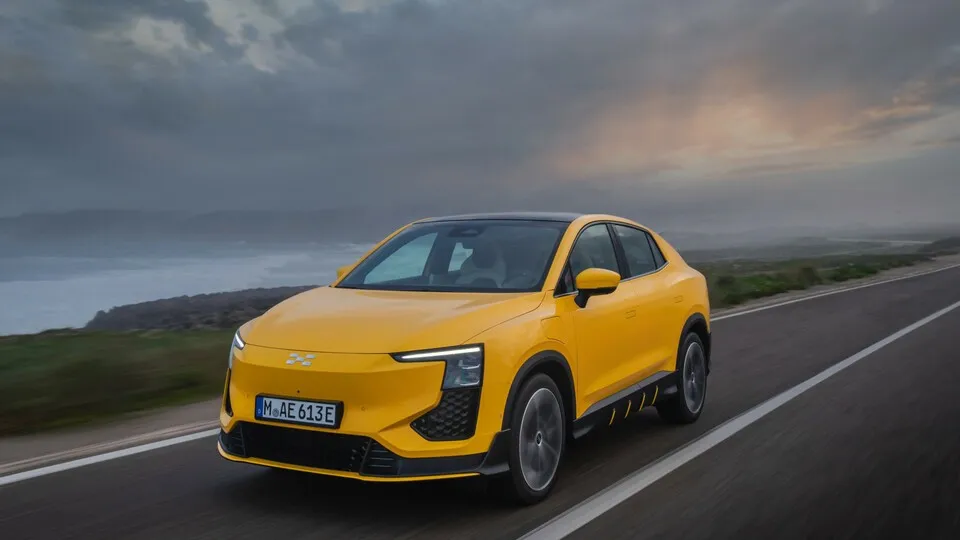 Worauf sollte man bei der Versicherung eines E-Autos achten?