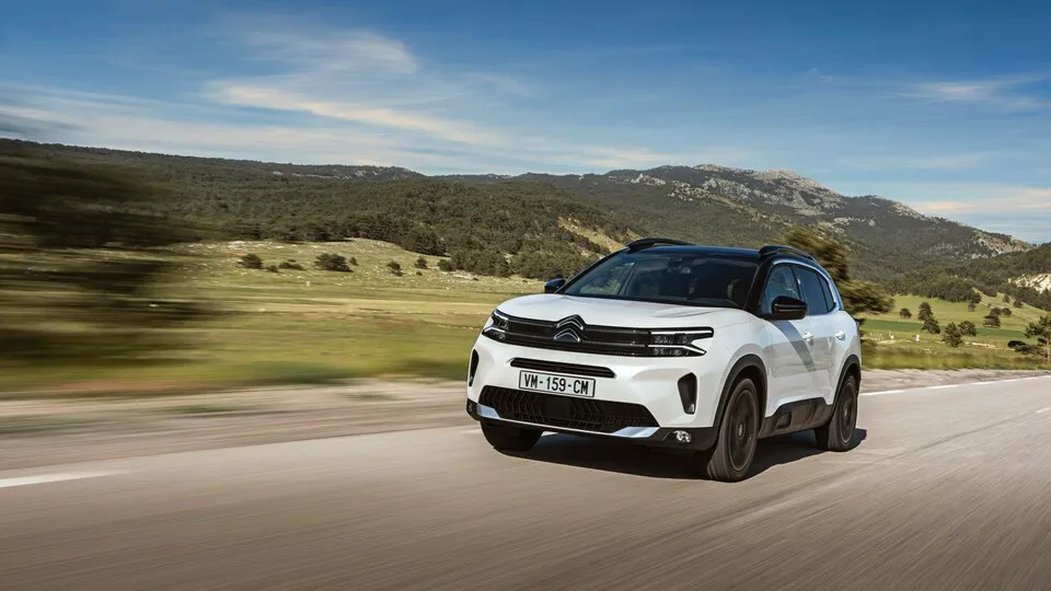 Den Citroen C5 Aircross gibt es nun auch mit Mildhybrid