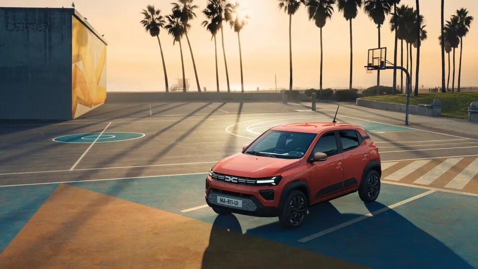 Der Überarbeitete Dacia Spring ist ab 14.202  Euro netto zu haben.