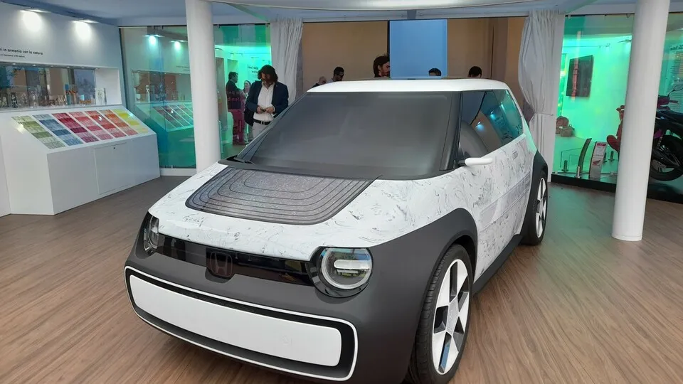Der Sustaina-C Concept hat Ähnlichkeiten mit dem mittlerweile eingestellten Honda e.