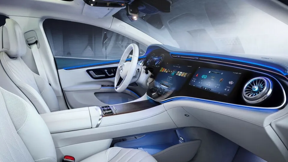 Digitale Cockpits und Displays sind aus Autos kaum noch wegzudenken. Doch wie bewerten deutsche Autofahrer ihren Nutzen?