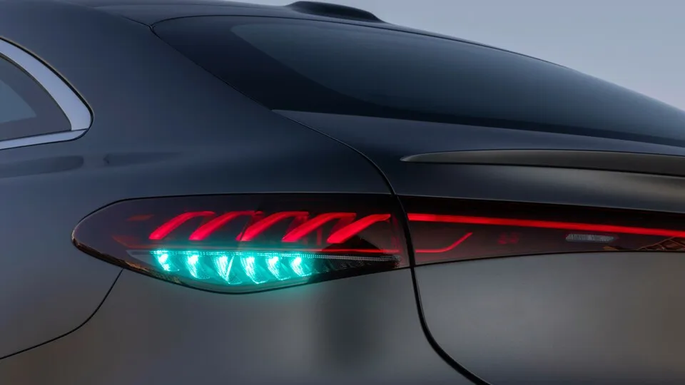 Türkis könnte  zur Farbe des autonomen Autos werden.