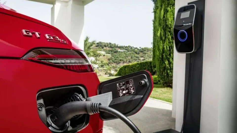Zwar sollen die PHEV-Subventionen gestrichen werden, doch die Fahrzeuggattung bleibt steuerbegünstigt