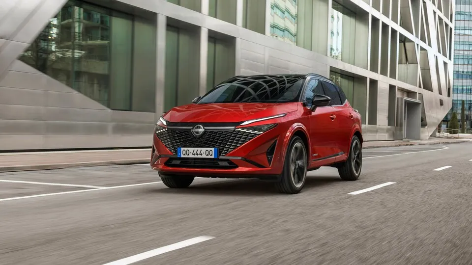 Durch das Facelift hat der Nissan-Bestseller deutlich an Frische und optischer Präsenz gewonnen.