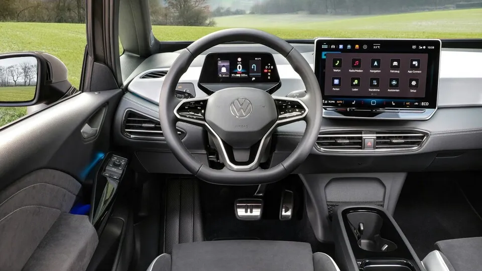VW hat erneut am Bedienkonzept des ID.3 gefeilt .