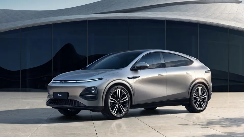 Mit dem G6 bringt Xpeng im Sommer ein drittes Modell in Europa an den Start.