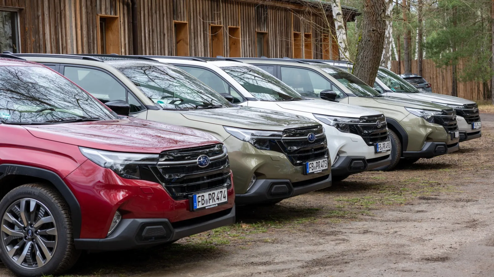 Die Farbpalette der sechsten Generation Subaru Forester.