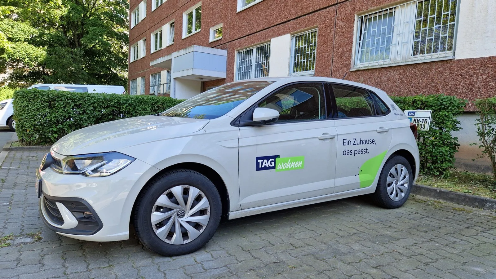 Bei TAG Immobilien besteht der Fuhrpark unter anderem aus Poolfahrzeugen. Sie sind aber nicht die einzigen Fahrzeuge, für die das Unternehmen auf Telematik setzt.